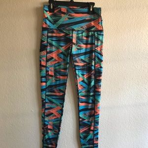 Serra - workout leggings with phone pockets